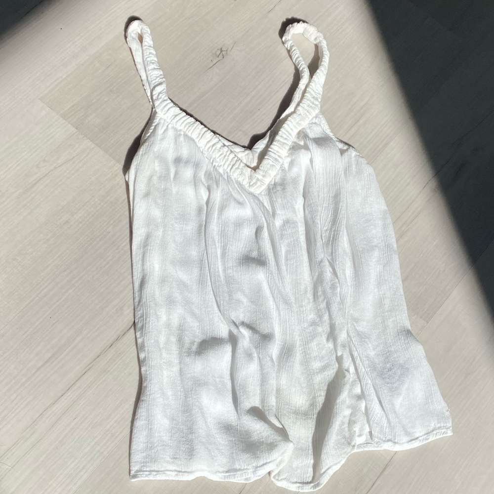 White Roxy tank - Picture 1 of 3